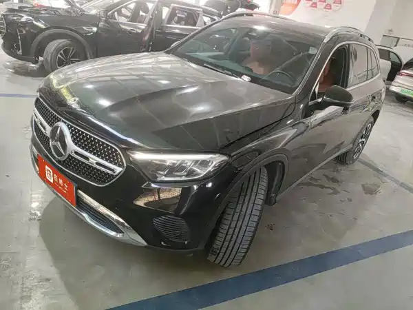 Mercedes-Benz GLC 2023