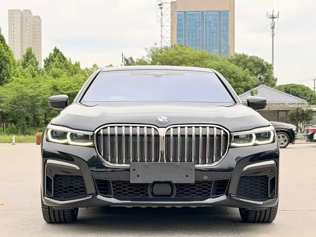 BMW 7 Series 2020 — фото 2