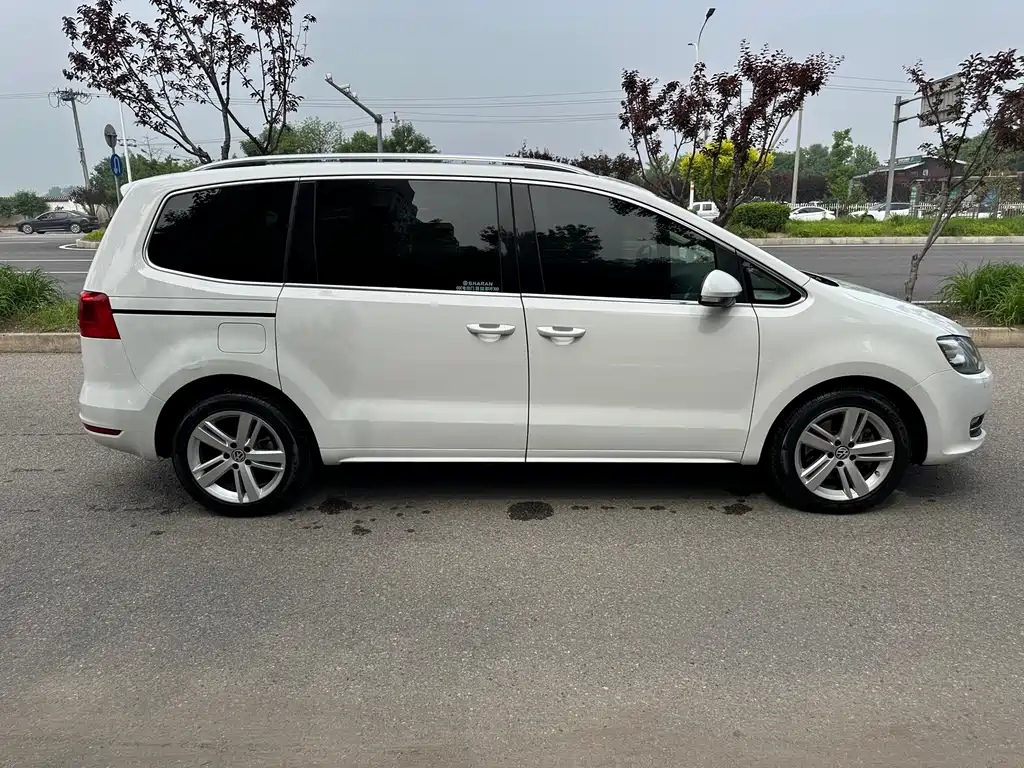 Volkswagen Sharan 2016 — фото 8