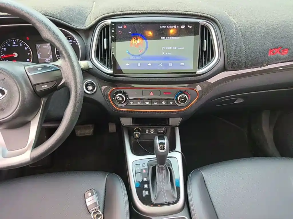 Kia KX3 2016 — фото 13