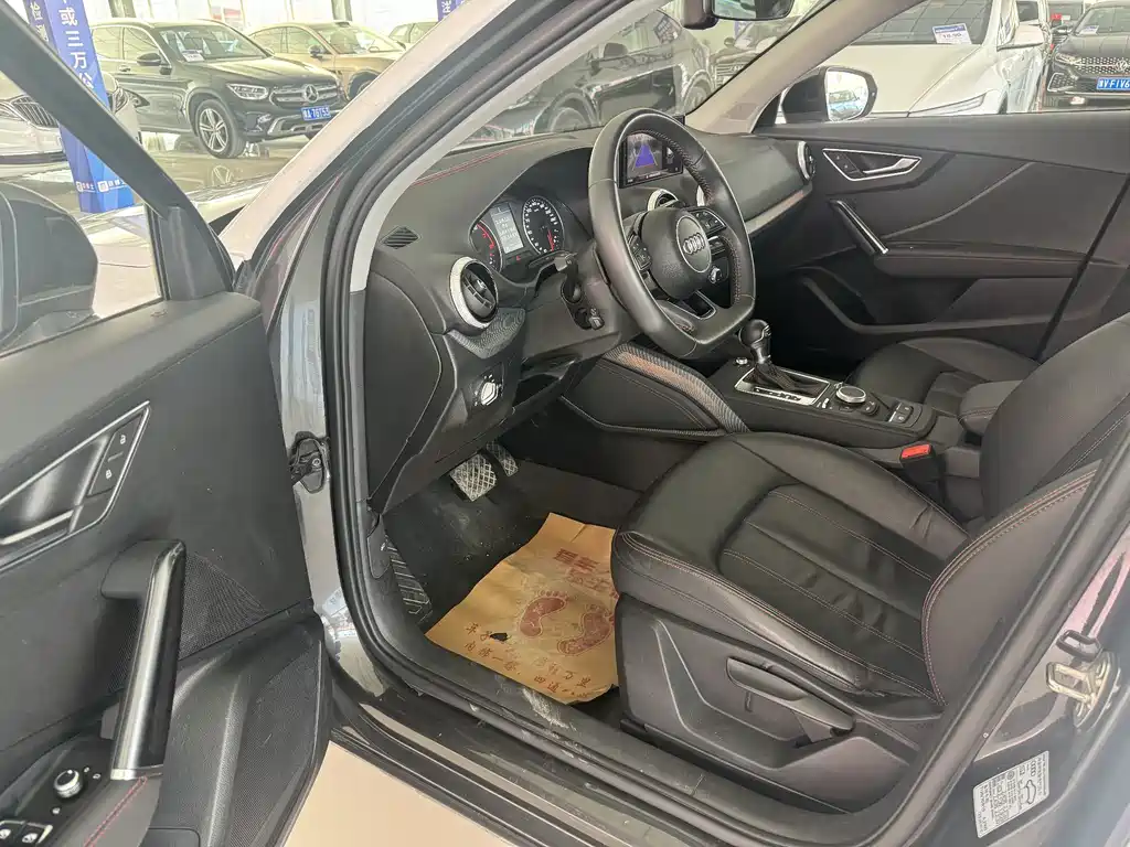 Audi Q2L 2022