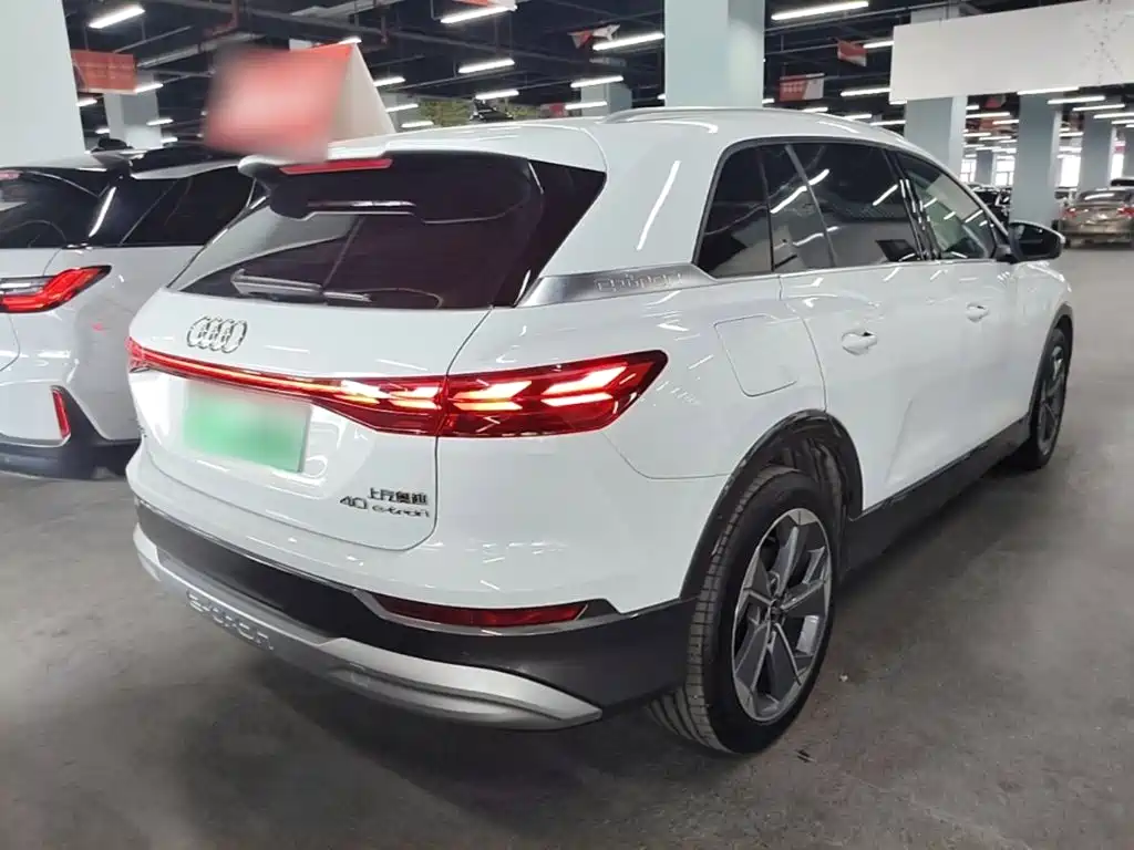 Audi Q5 e-tron 2025