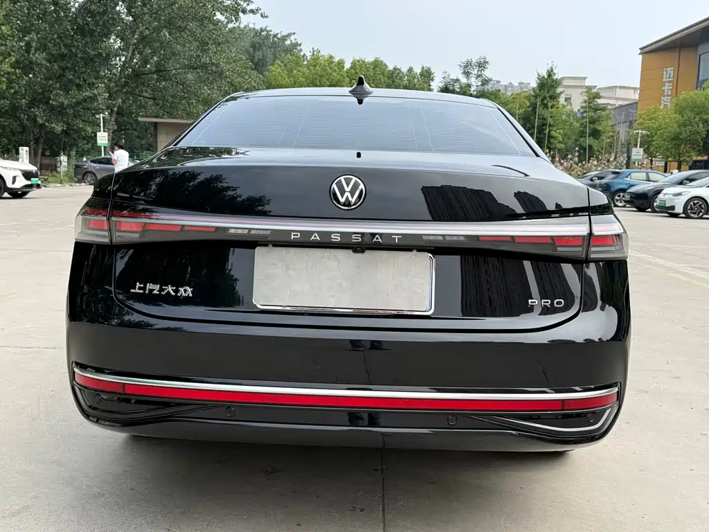 Volkswagen Passat 2025