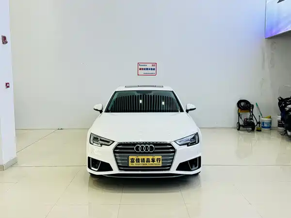 Audi A4L 2019