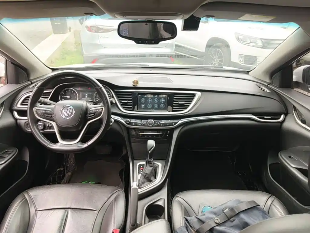 Buick Excelle 2019 — фото 10
