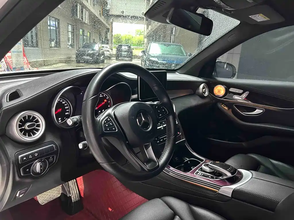 Mercedes-Benz GLC 2019 — фото 13