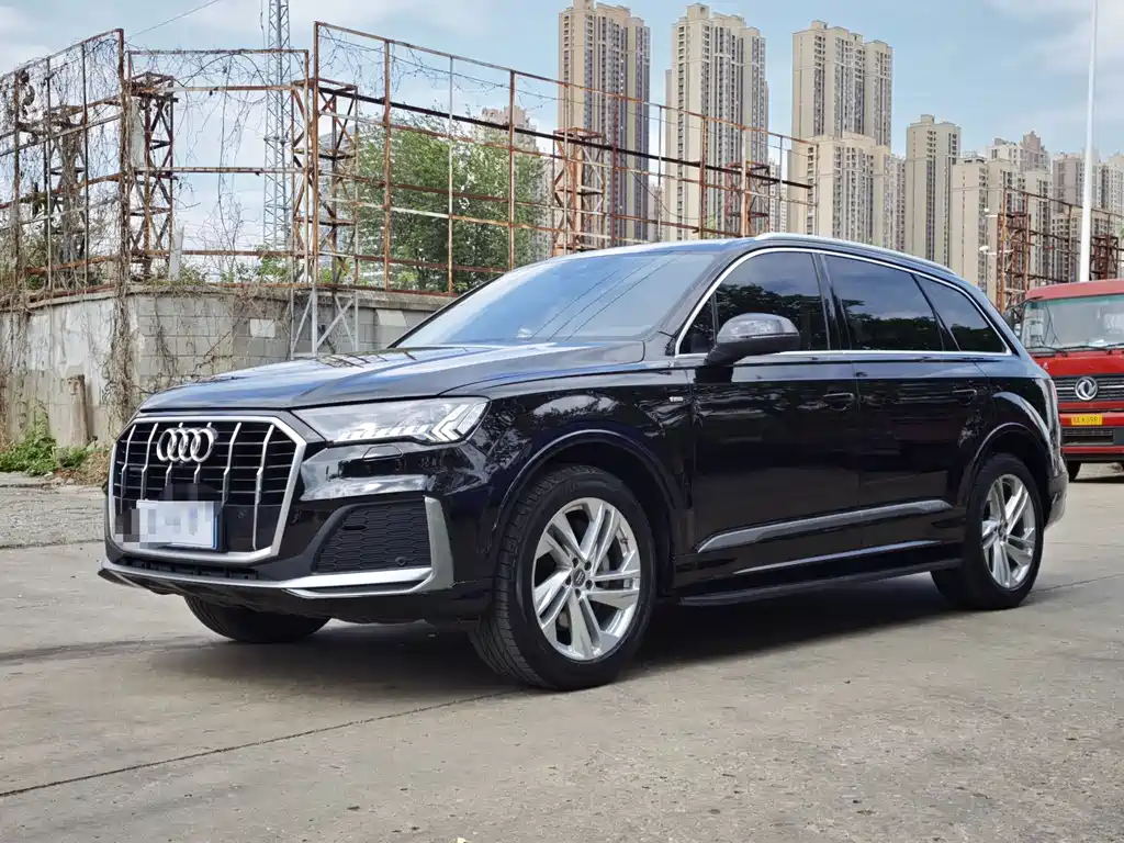 Audi Q7 2021