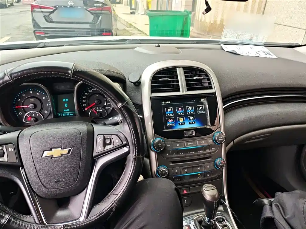 Chevrolet Malibu 2015 — фото 10
