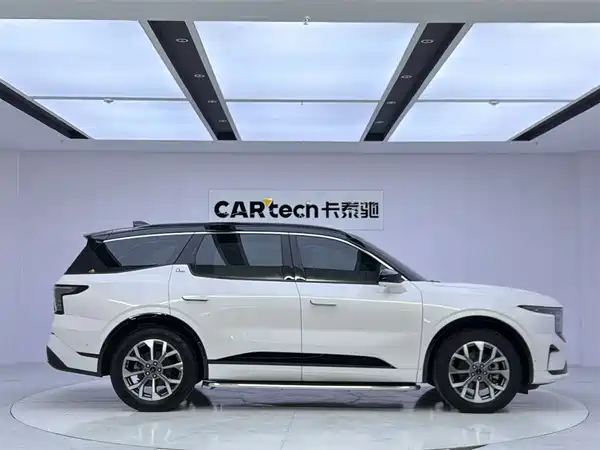 Ford Edge 2023