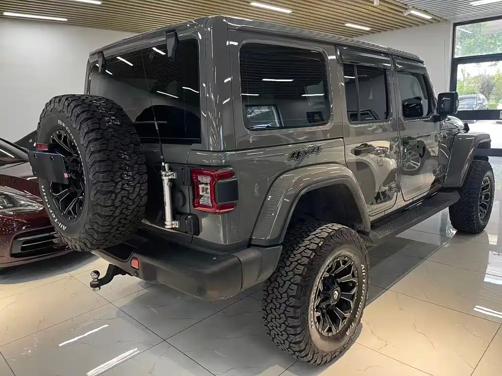 Jeep Wrangler 2021 — фото 4