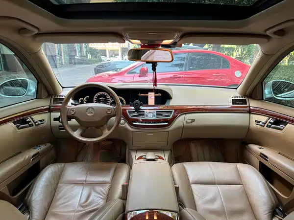 Mercedes-Benz S-Class 2008