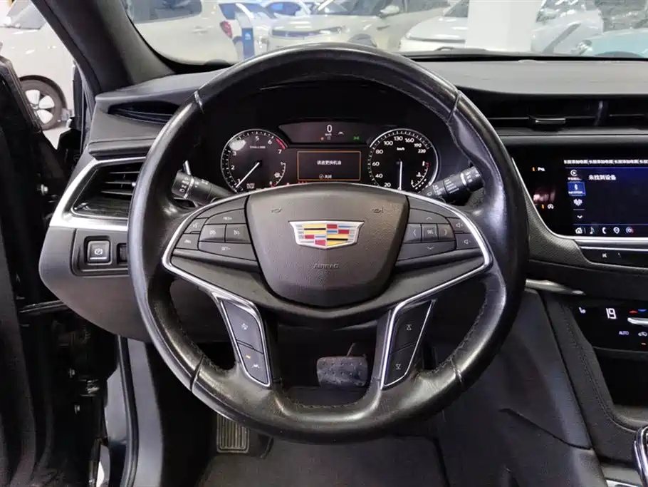 Cadillac XT5 2022 — фото 15