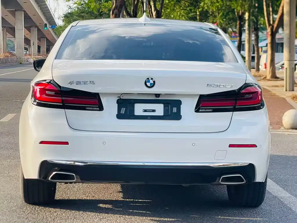 BMW 5 Series 2024