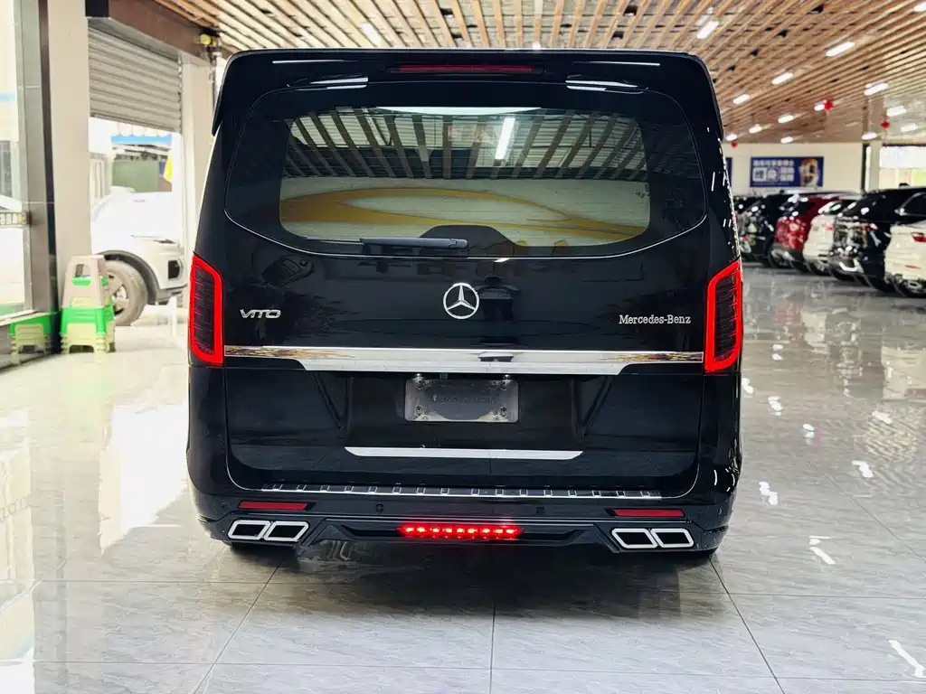 Mercedes-Benz Vito 2022 — фото 19