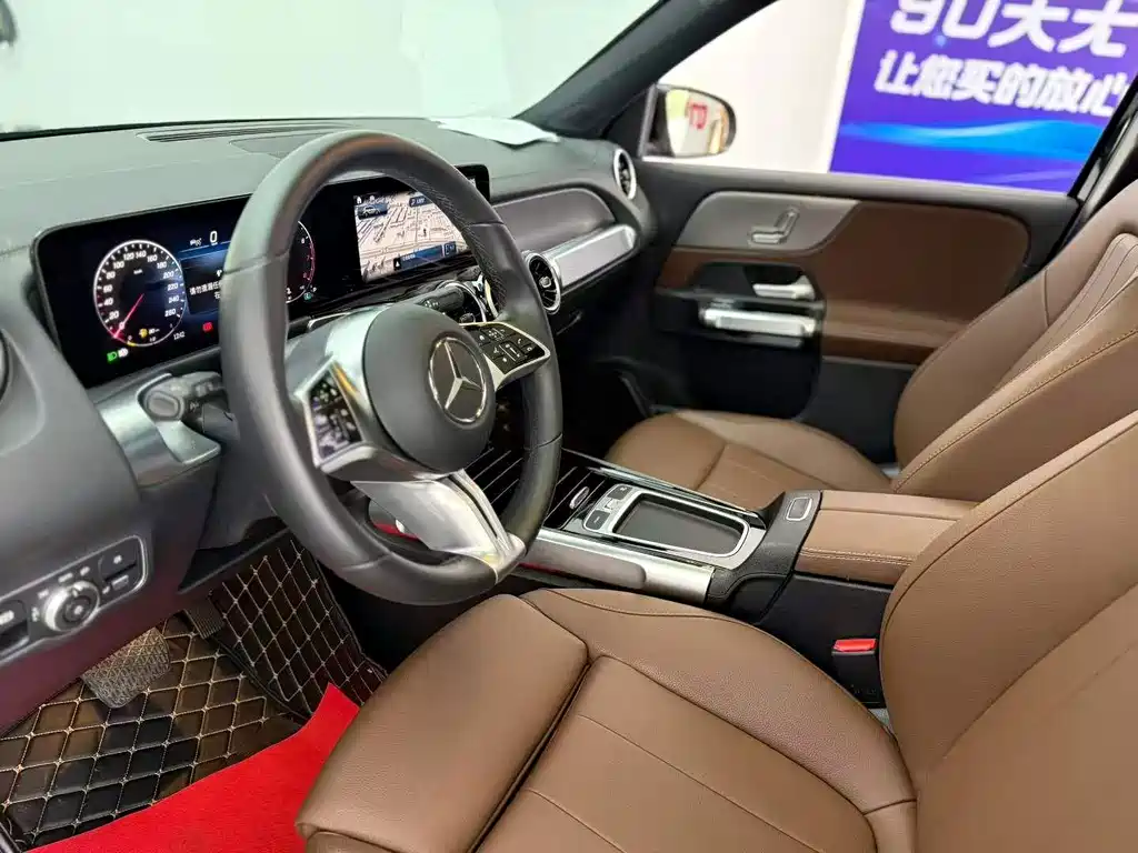 Mercedes-Benz GLB 2024