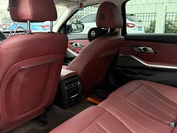 BMW 3 Series 2024