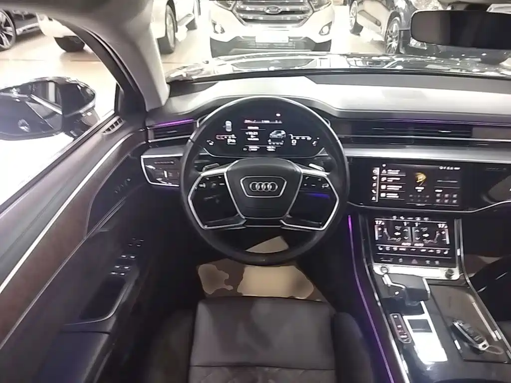 Audi A8 2021 — фото 11