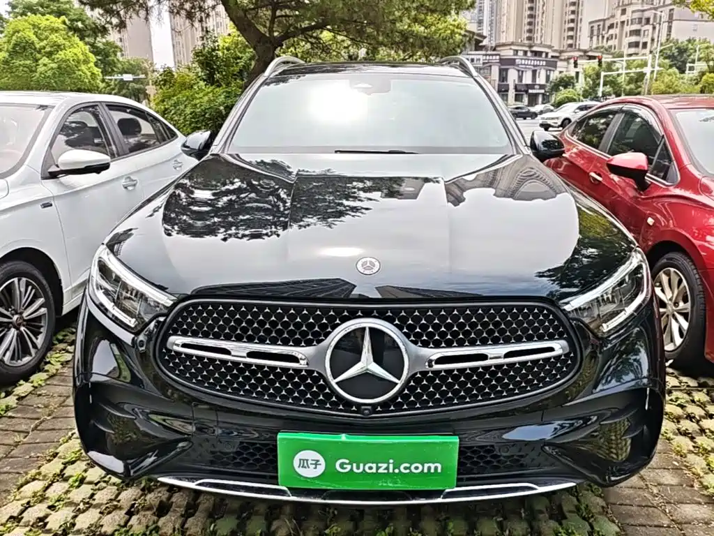 Mercedes-Benz GLC 2025