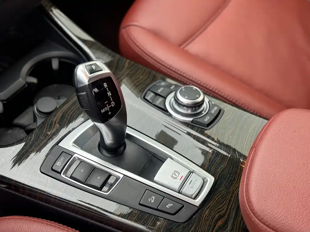 BMW X3 2013 — фото 11