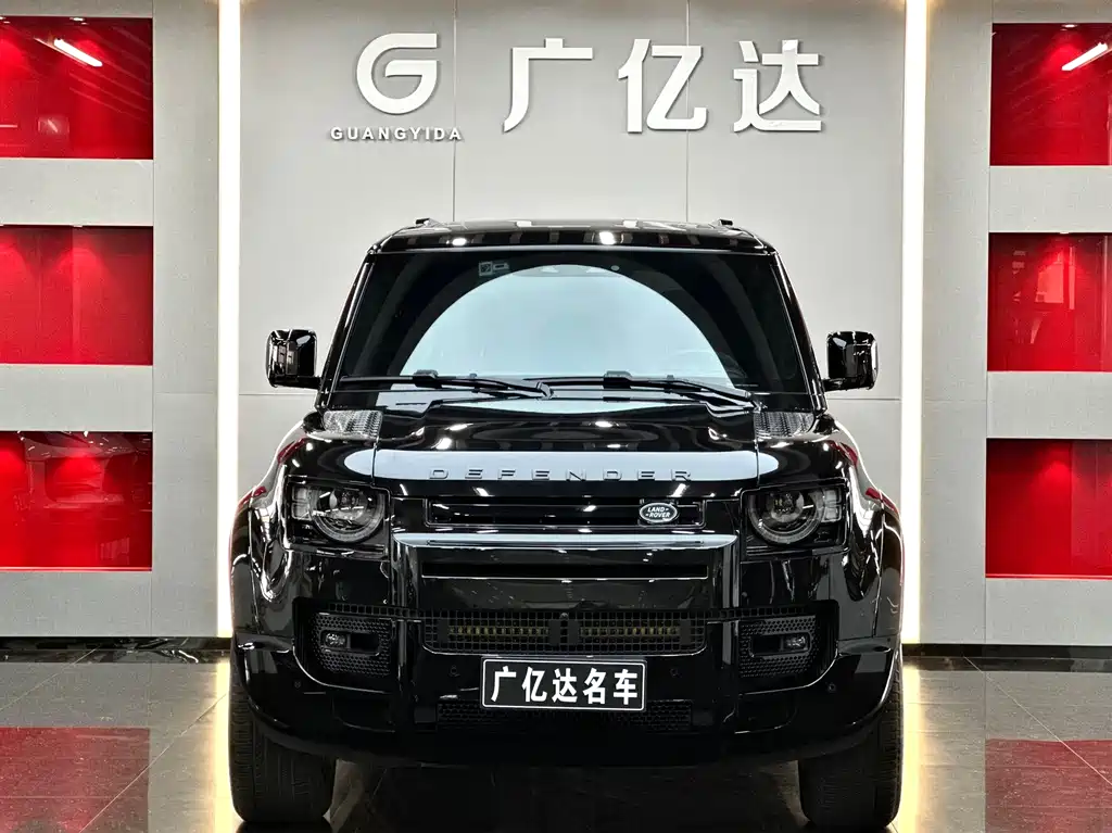 Land Rover Defender 2022