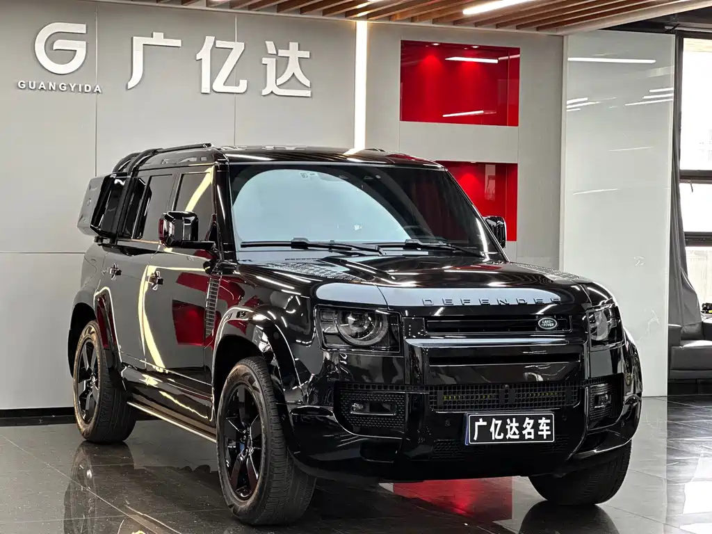Land Rover Defender 2022
