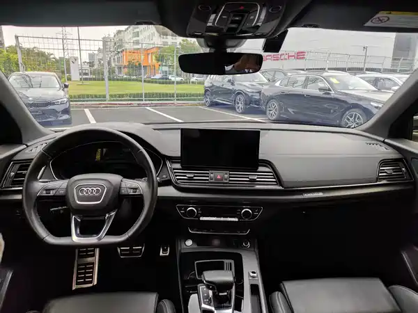 Audi Q5L 2024
