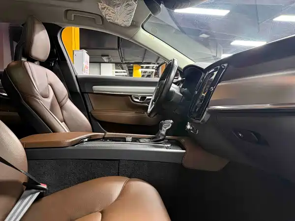 Volvo S90 2017