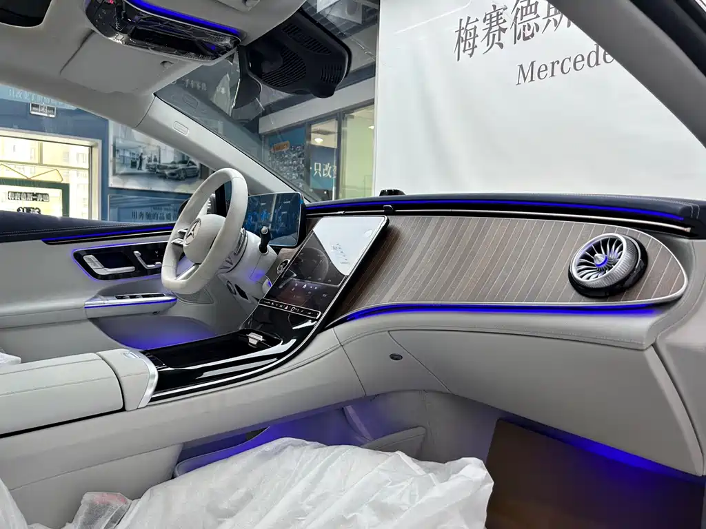 Mercedes-Benz EQE 2026 — фото 15