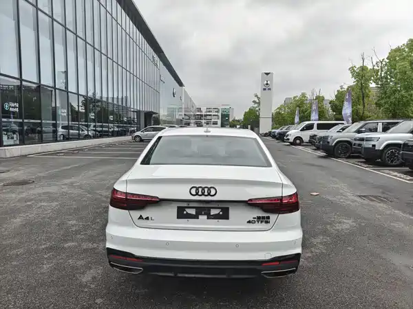 Audi A4L 2024