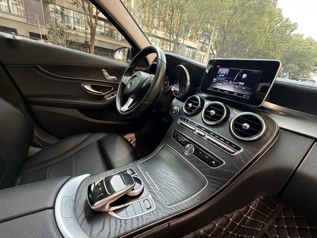 Mercedes-Benz C-Class 2016 — фото 10