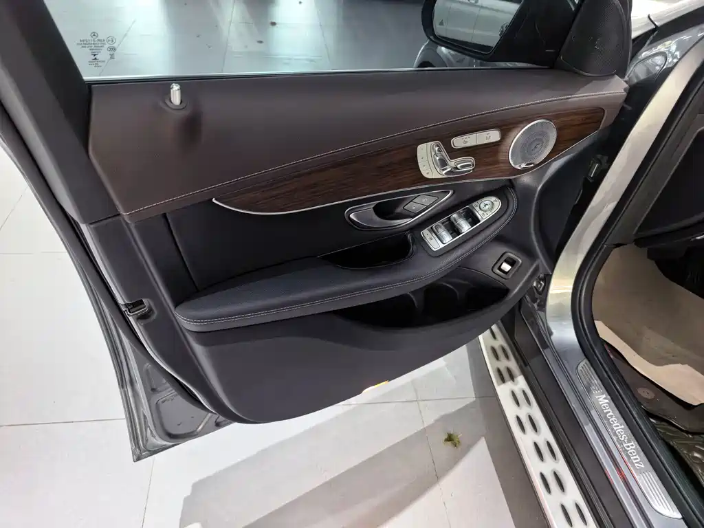 Mercedes-Benz GLC 2020