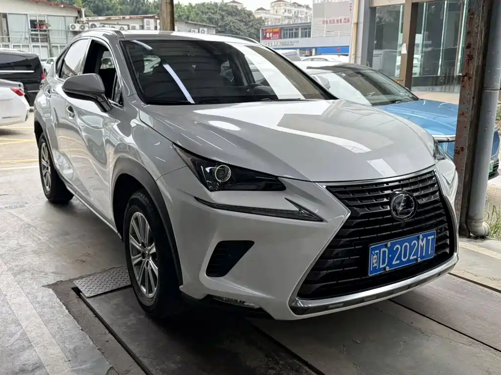 Lexus NX 2020 — фото 3