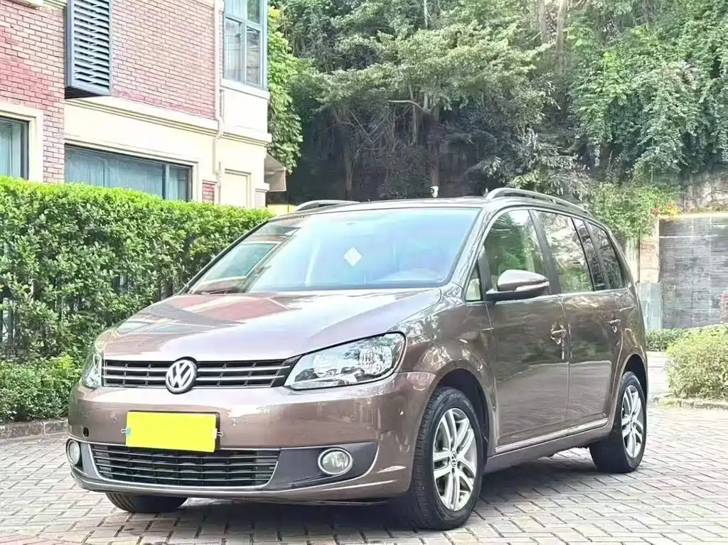 Volkswagen Touran 2011