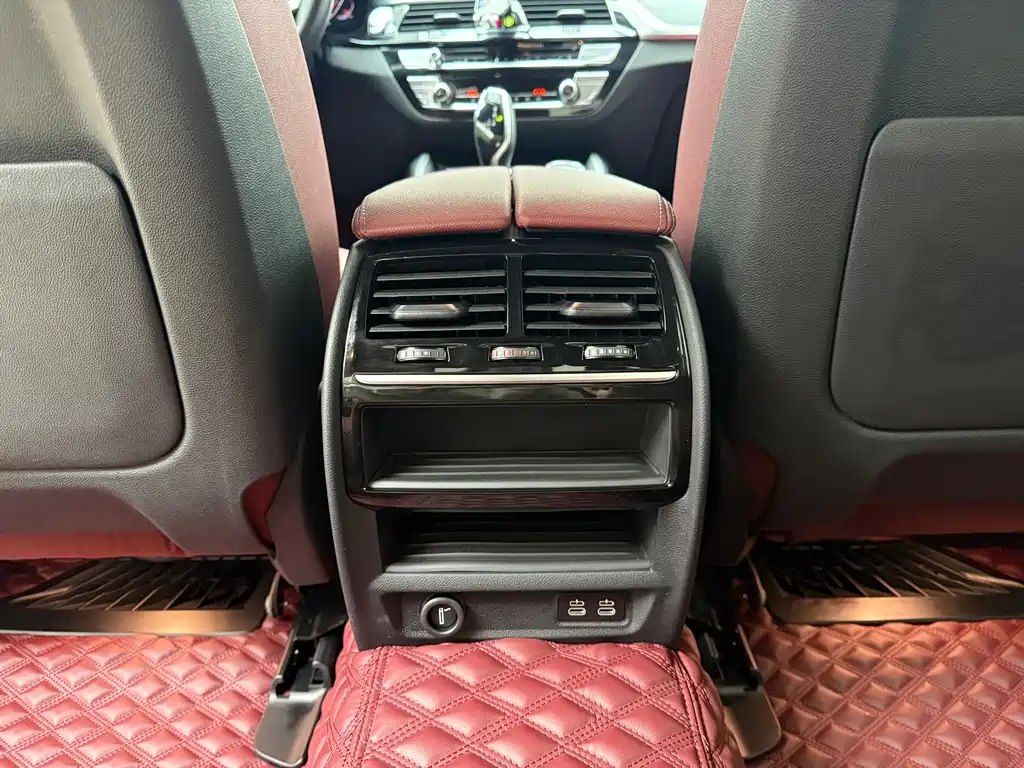 BMW 5 Series 2022 — фото 18