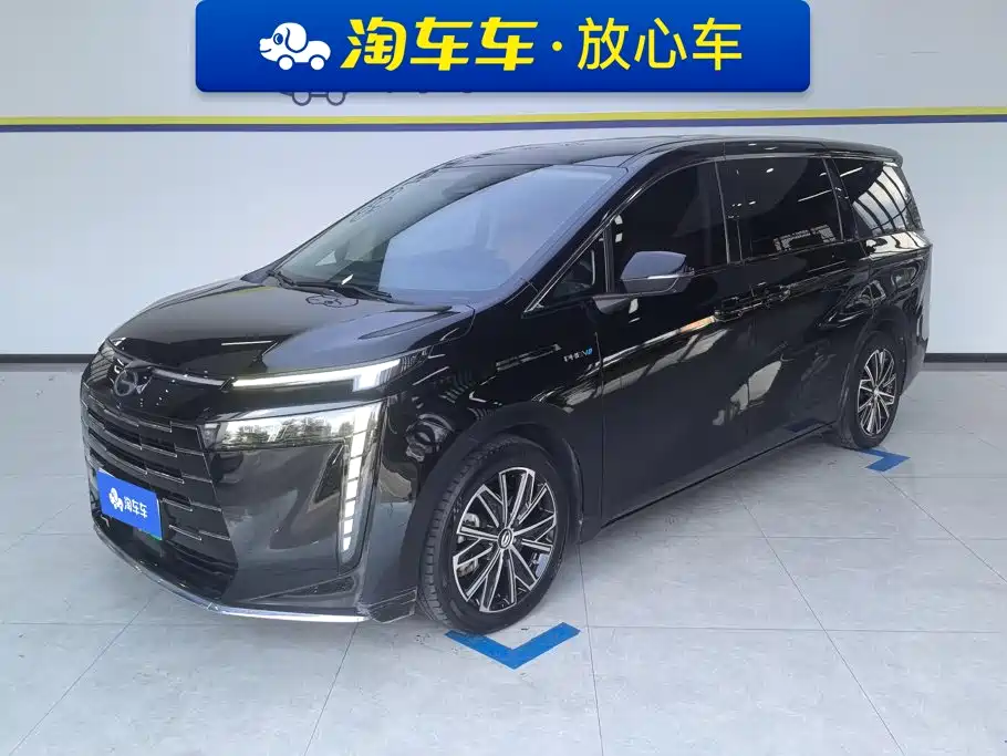 GAC Trumpchi E8 PHEV 2024 — фото 1