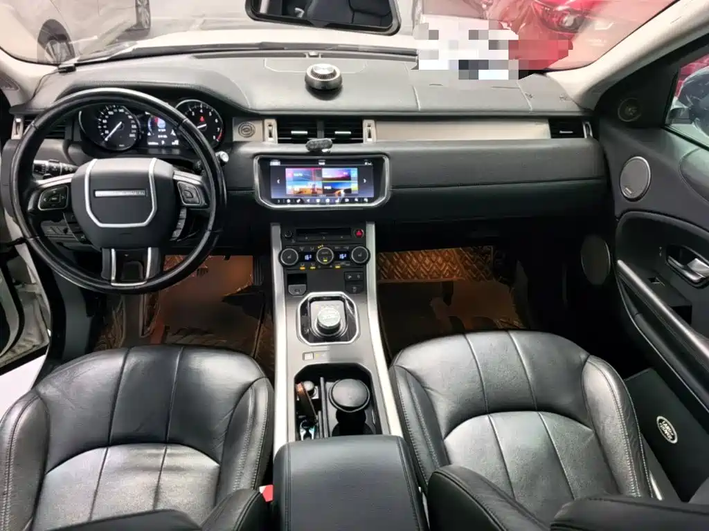Land Rover Evoque 2018 — фото 10