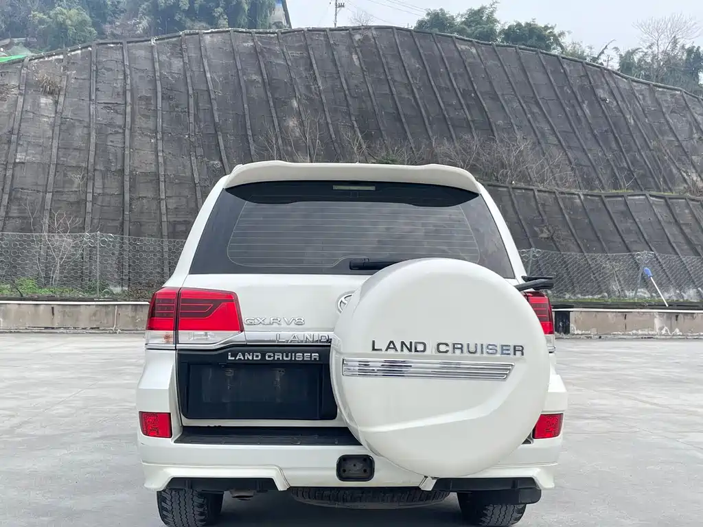 Toyota Land Cruiser 2020 — фото 9