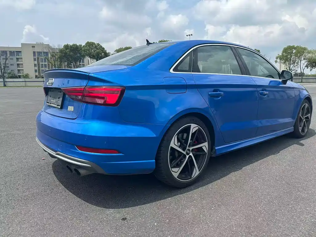 Audi S3 2019 — фото 10