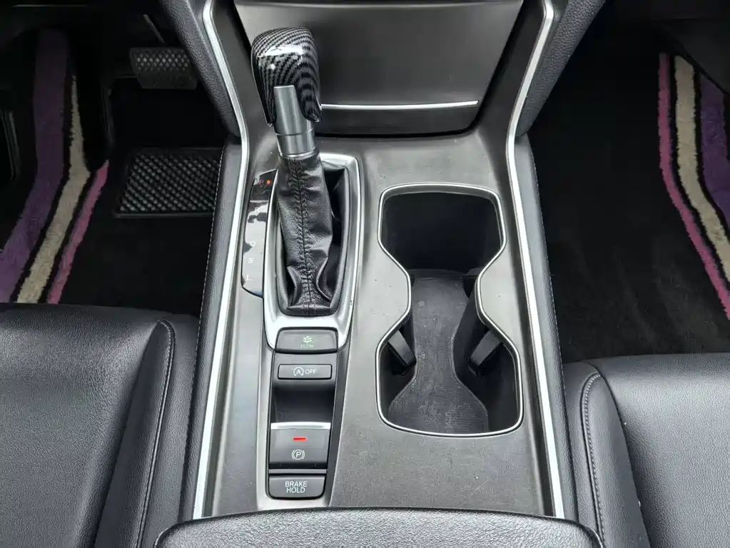 Honda Accord 2019 — фото 21