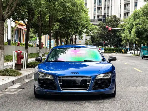 Audi R8 2011