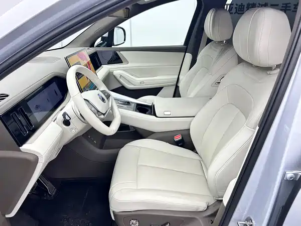 Denza N8L 2025