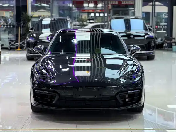 Porsche Panamera 2022