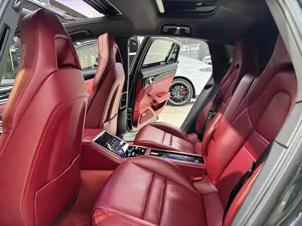Porsche Panamera 2022