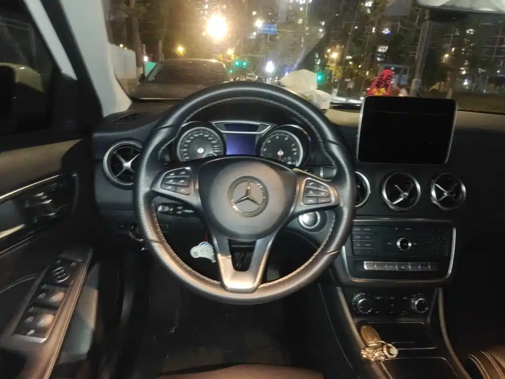 Mercedes-Benz GLA 2018 — фото 7