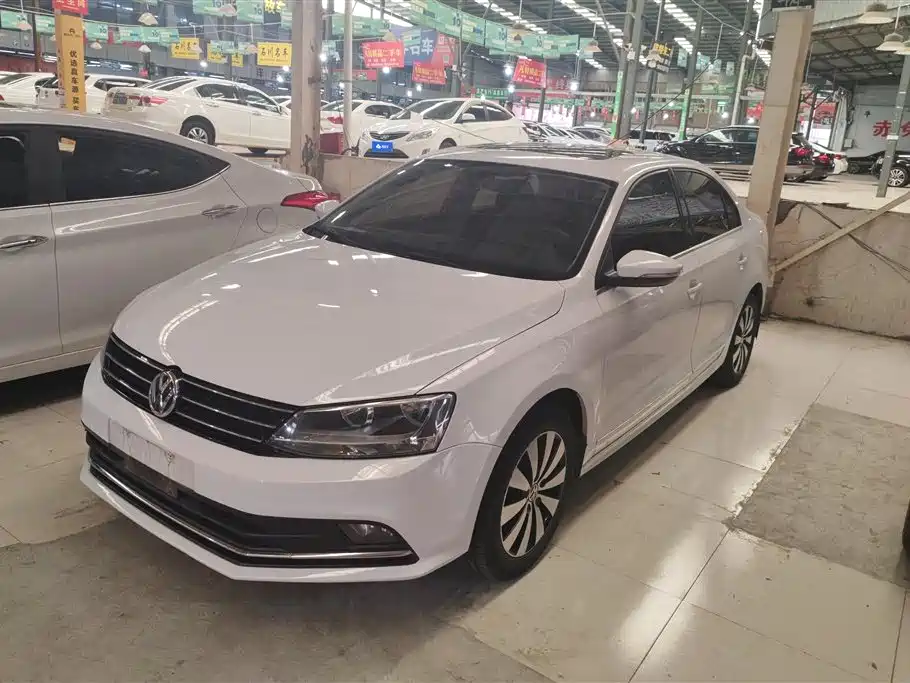 Volkswagen Sagitar 2019