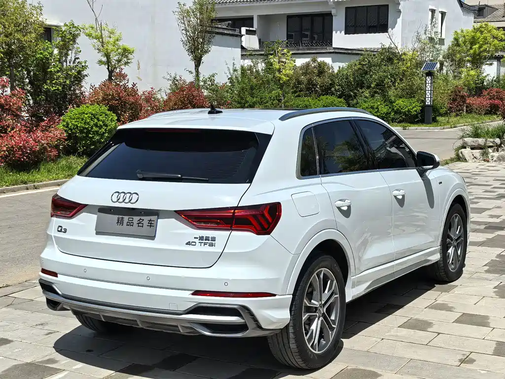 Audi Q3 2020 — фото 6