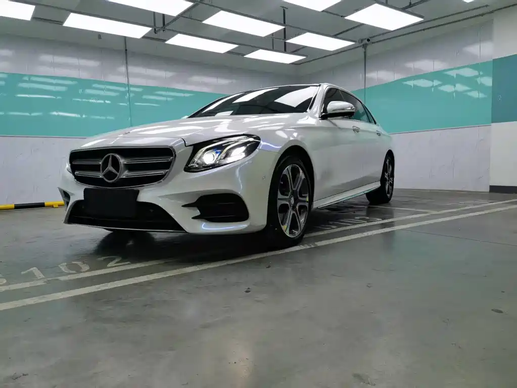 Mercedes-Benz E-Class 2017 — фото 1