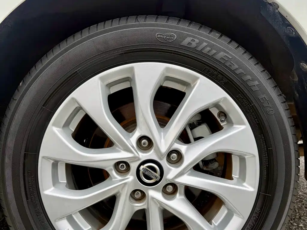 Nissan Sylphy 2018 — фото 11