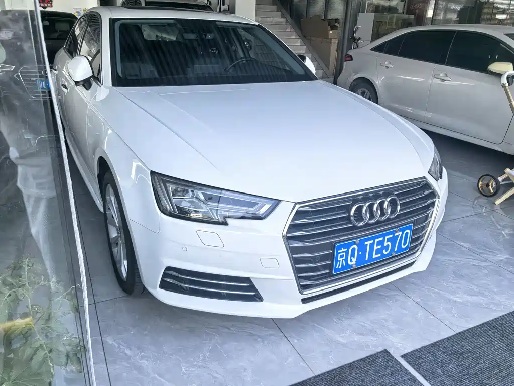 Audi A4L 2017