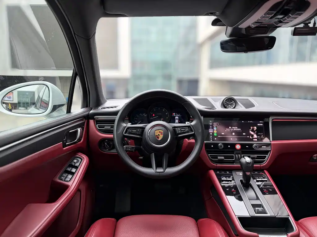 Porsche Macan 2022 — фото 13